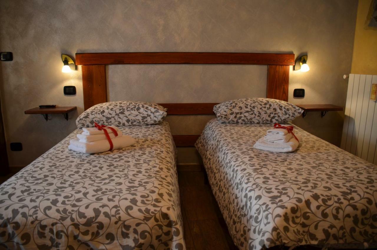 Bed and Breakfast La Slitta à Roure Turin Extérieur photo